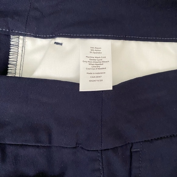 Talbots Navy Stretch Twill Elastic Flat Waist Shorts – Size 6P (Petite) - Picture 7 of 7